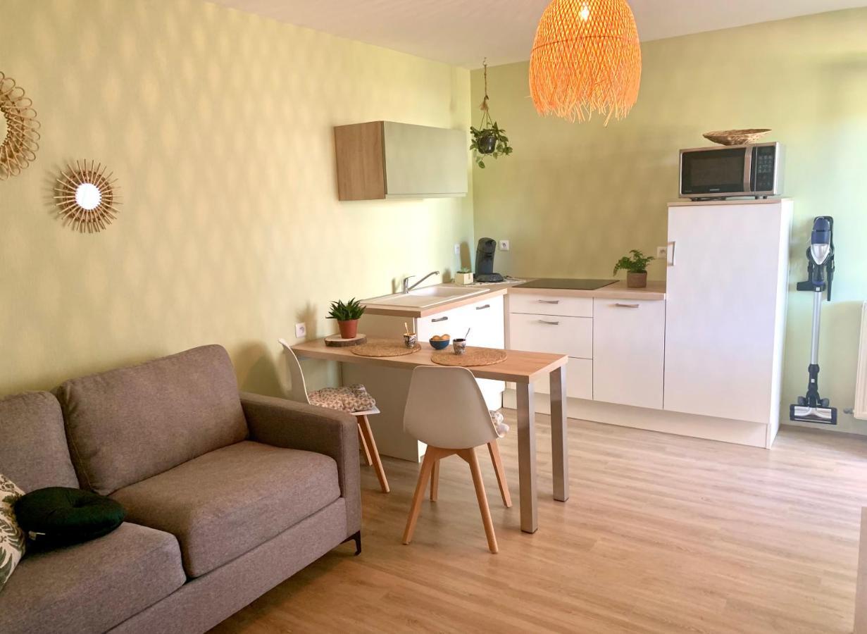 Gite Dans Une Ambiance Vegetale Avec Spa Privatif Jazennes Экстерьер фото